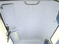 三菱ふそうキャンターアルミバン小型（2t・3t）[写真30]