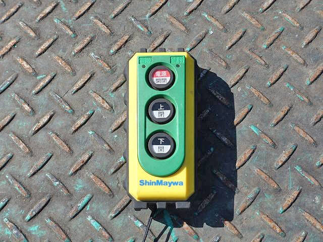 いすゞエルフ平ボディ小型（2t・3t）[写真12]