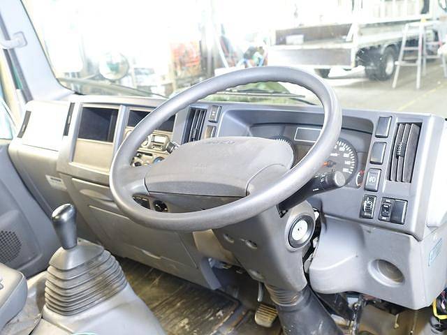 いすゞエルフ平ボディ小型（2t・3t）[写真30]