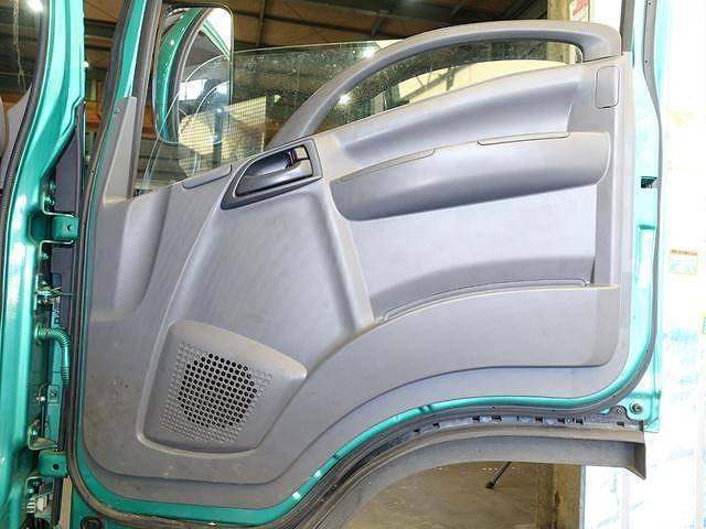 いすゞエルフ平ボディ小型（2t・3t）[写真31]