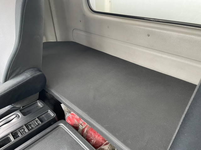 日野レンジャー冷凍車（冷蔵車）中型（4t）[写真11]