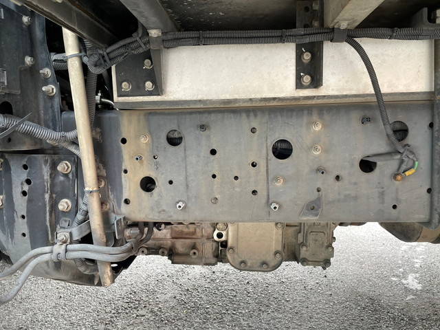 日野レンジャー冷凍車（冷蔵車）中型（4t）[写真22]