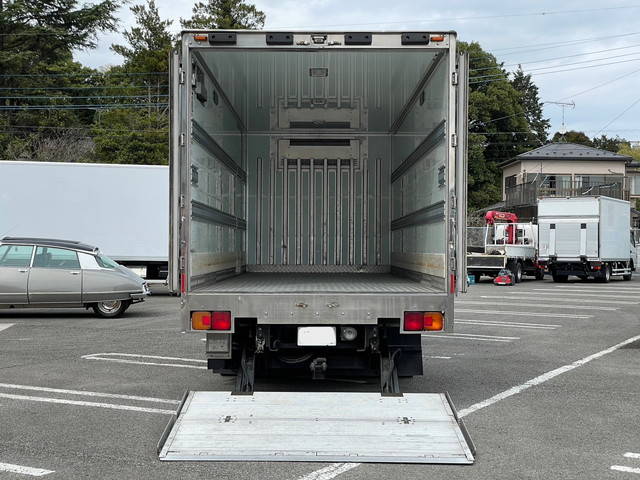日野レンジャー冷凍車（冷蔵車）中型（4t）[写真30]