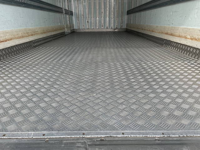 日野レンジャー冷凍車（冷蔵車）中型（4t）[写真37]