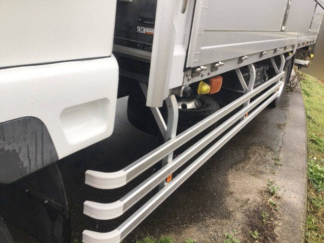 三菱ふそうファイター冷蔵冷凍ウイング増トン（6t・8t）[写真18]