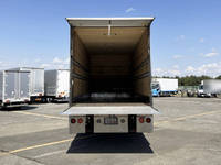 いすゞフォワードパネルバン中型（4t）[写真10]