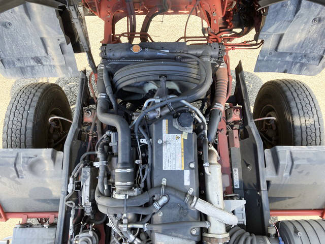 いすゞフォワードパネルバン中型（4t）[写真23]