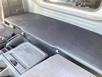 いすゞフォワードパネルバン中型（4t）[写真32]