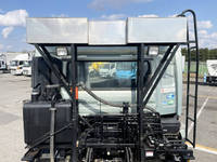 UDトラックスクオンアームロール大型（10t）[写真12]