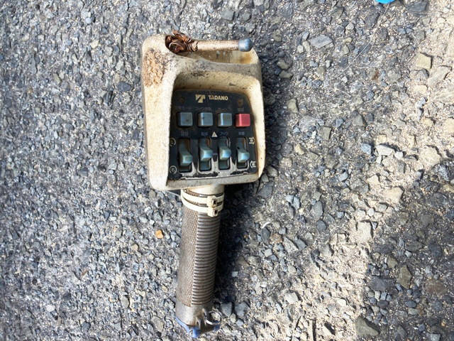 いすゞエルフクレーン4段小型（2t・3t）[写真15]