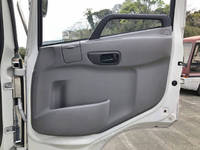 UDトラックスコンドル冷凍車（冷蔵車）増トン（6t・8t）[写真24]