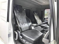 UDトラックスコンドル冷凍車（冷蔵車）増トン（6t・8t）[写真26]