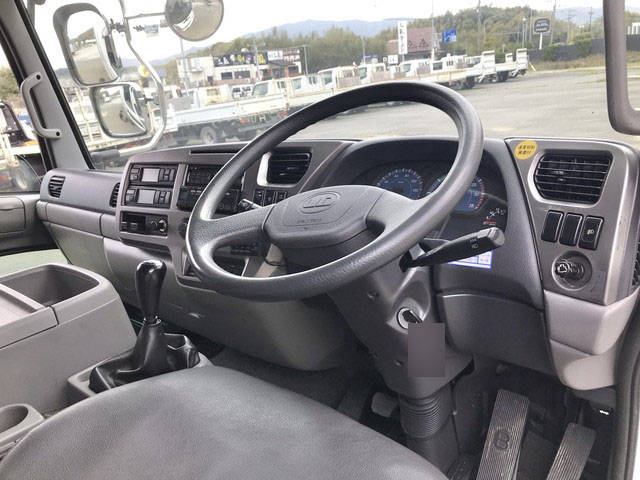 UDトラックスコンドル冷凍車（冷蔵車）増トン（6t・8t）[写真28]