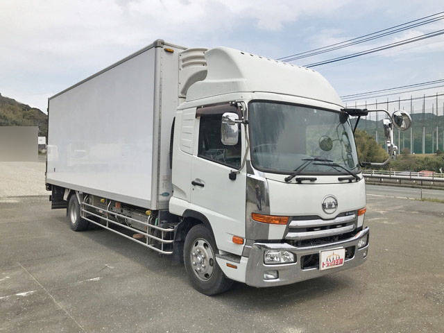 UDトラックスコンドル冷凍車（冷蔵車）増トン（6t・8t）[写真03]
