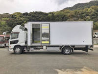UDトラックスコンドル冷凍車（冷蔵車）増トン（6t・8t）[写真06]