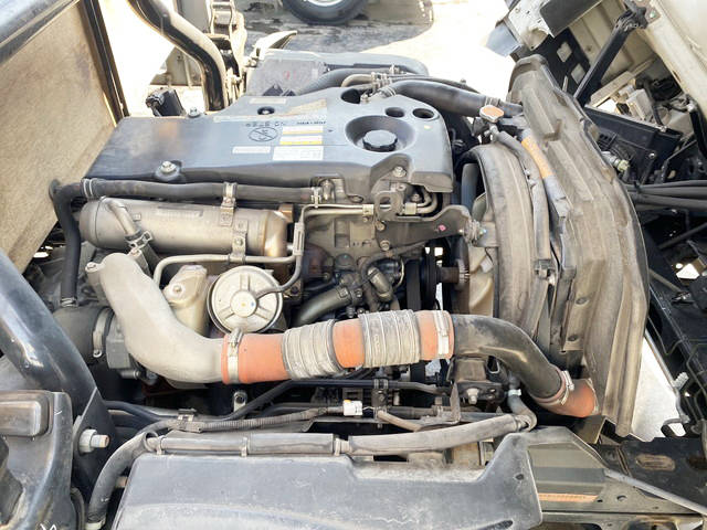 いすゞエルフアルミブロック小型（2t・3t）[写真24]