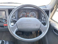 いすゞエルフアルミブロック小型（2t・3t）[写真34]