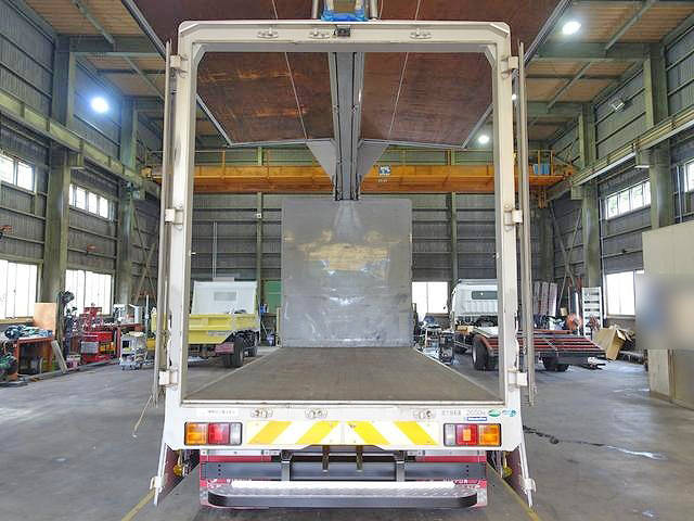 三菱ふそうキャンターアルミウイング小型（2t・3t）[写真10]