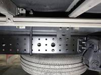 三菱ふそうキャンターアルミウイング小型（2t・3t）[写真17]