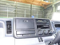 三菱ふそうキャンターアルミウイング小型（2t・3t）[写真30]