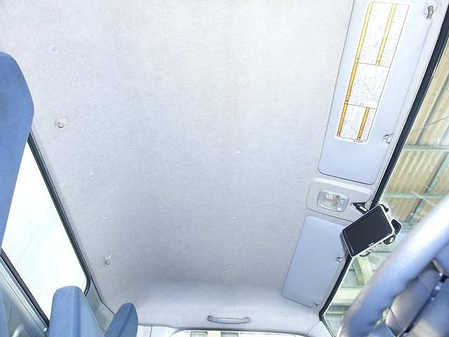 三菱ふそうキャンターアルミウイング小型（2t・3t）[写真32]