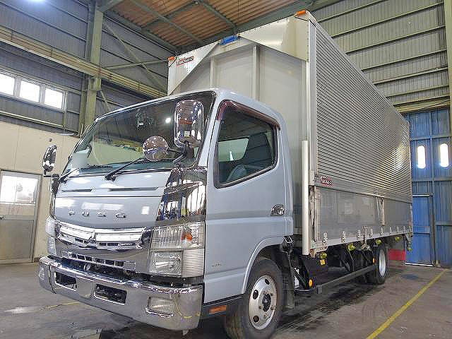 三菱ふそうキャンターアルミウイング小型（2t・3t）[写真06]