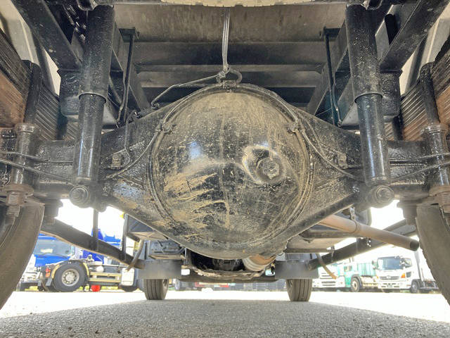 三菱ふそうキャンター平ボディ小型（2t・3t）[写真26]