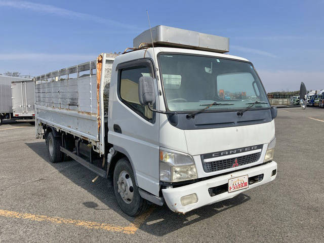 三菱ふそうキャンター平ボディ小型（2t・3t）[写真03]