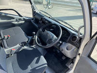 日野デュトロアルミバン小型（2t・3t）[写真16]