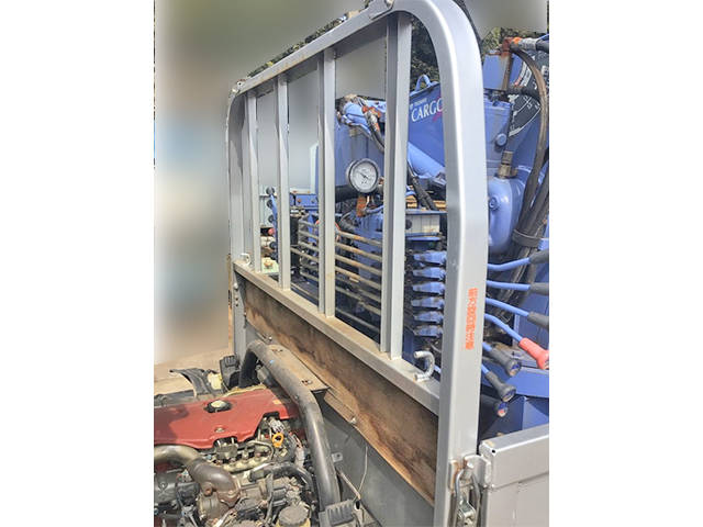 トヨタトヨエースクレーン付小型（2t・3t）[写真19]