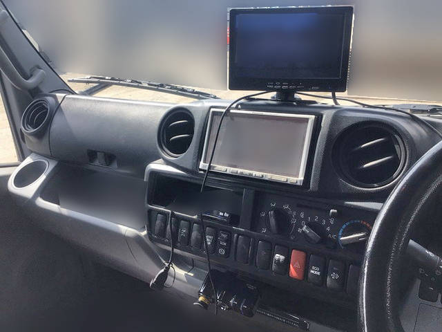 トヨタトヨエースクレーン付小型（2t・3t）[写真34]