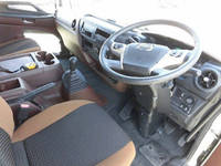 日野レンジャーアルミウイング中型（4t）[写真13]