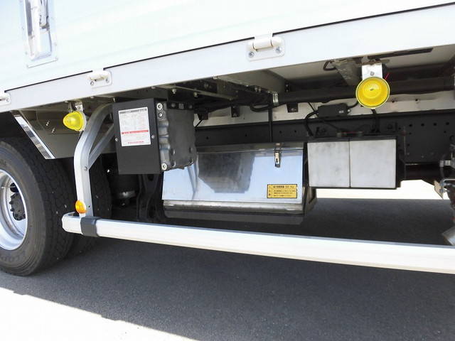 日野レンジャーアルミウイング中型（4t）[写真23]