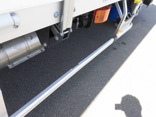 日野レンジャーアルミウイング中型（4t）[写真27]