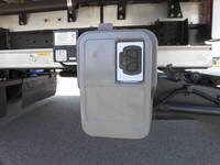 日野レンジャーアルミウイング中型（4t）[写真09]