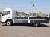 三菱ふそうキャンター平ボディ小型（2t・3t）[写真10]