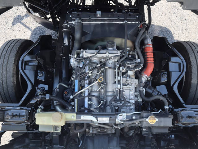 三菱ふそうキャンター平ボディ小型（2t・3t）[写真16]