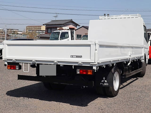 三菱ふそうキャンター平ボディ小型（2t・3t）[写真02]