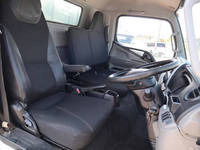 三菱ふそうキャンター平ボディ小型（2t・3t）[写真23]