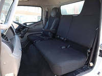 三菱ふそうキャンター平ボディ小型（2t・3t）[写真25]