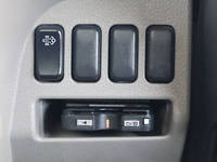 三菱ふそうキャンター平ボディ小型（2t・3t）[写真28]