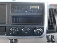 三菱ふそうキャンター平ボディ小型（2t・3t）[写真30]