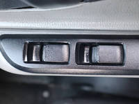 三菱ふそうキャンター平ボディ小型（2t・3t）[写真32]