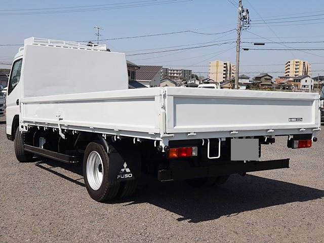 三菱ふそうキャンター平ボディ小型（2t・3t）[写真06]