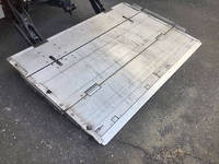 いすゞエルフ冷凍車（冷蔵車）小型（2t・3t）[写真19]