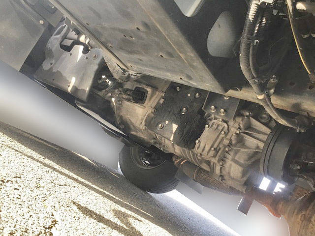 いすゞエルフ冷凍車（冷蔵車）小型（2t・3t）[写真25]