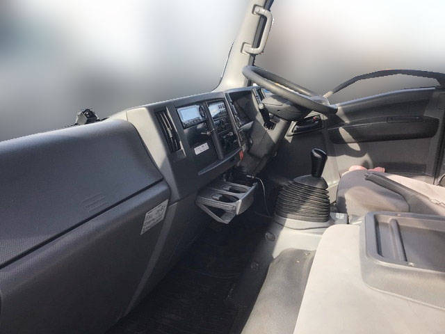 いすゞエルフ冷凍車（冷蔵車）小型（2t・3t）[写真31]