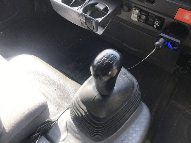 いすゞエルフ冷凍車（冷蔵車）小型（2t・3t）[写真35]