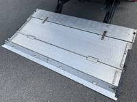 日野デュトロアルミバン小型（2t・3t）[写真11]