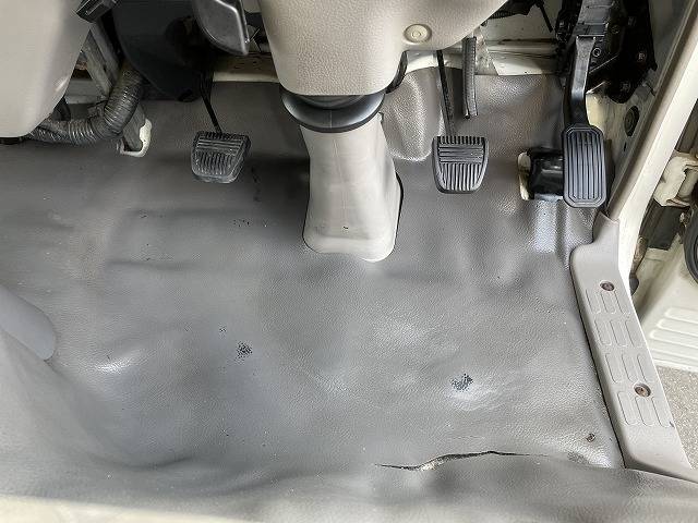 日野デュトロアルミバン小型（2t・3t）[写真35]